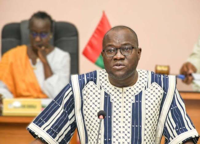Burkina Faso: The 2027 budget is projected to have revenue of 4,200 billion CFA francs and expenditure of 4,800 billion CFA francs